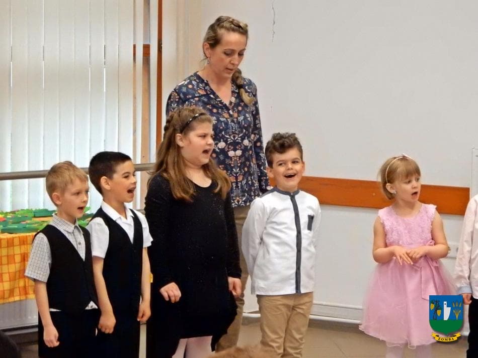 2017. május 5. Anyák napi műsor