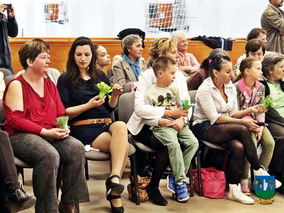 2016. május 12. Anyák napi évzáró, Halacska csoport