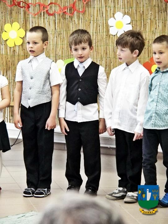 2016. május 12. Anyák napi évzáró, Halacska csoport