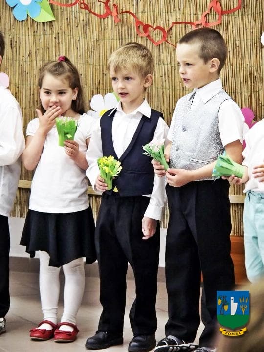 2016. május 12. Anyák napi évzáró, Halacska csoport