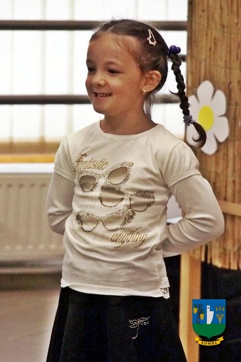2016. május 12. Anyák napi évzáró, Halacska csoport