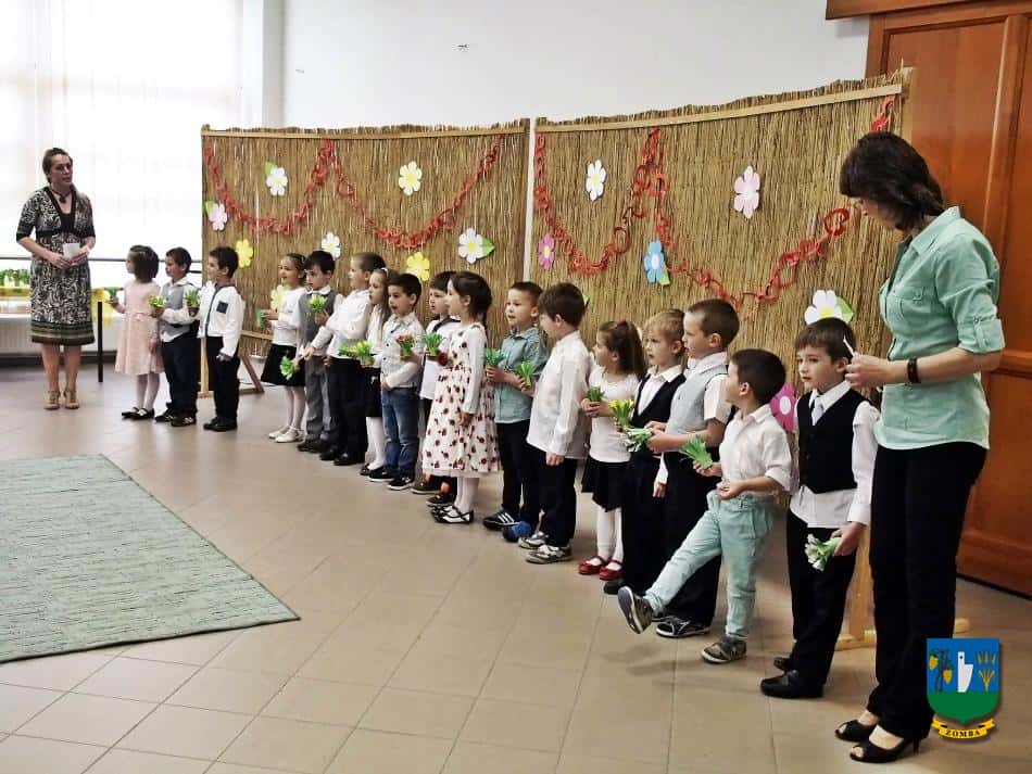2016. május 12. Anyák napi évzáró, Halacska csoport