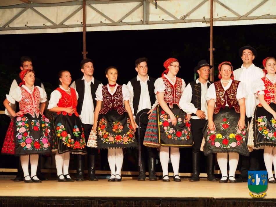 2015. Falunap
