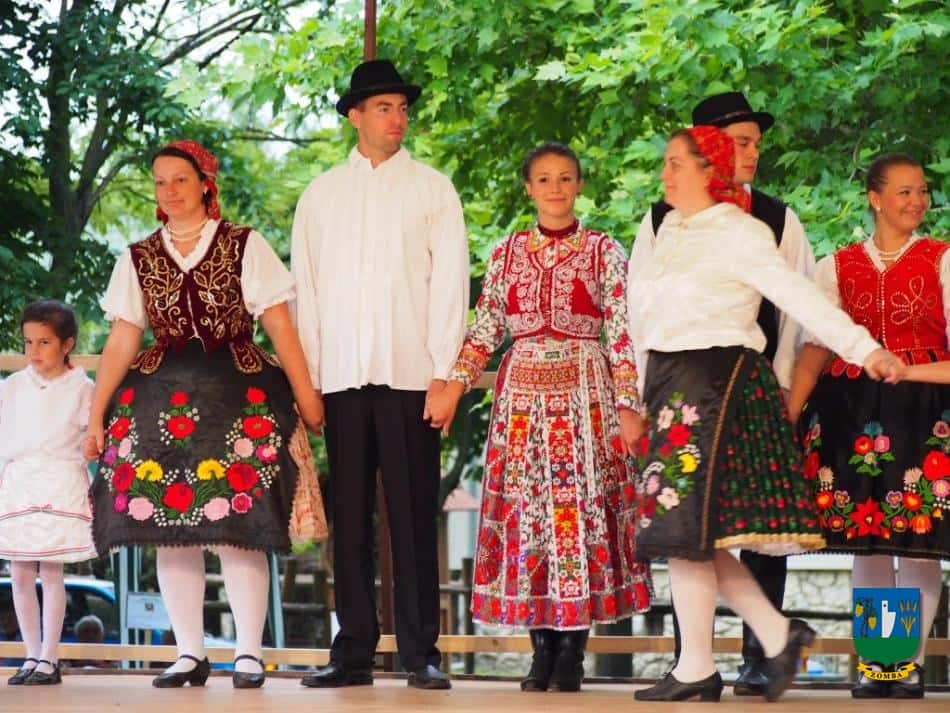 2015. Falunap