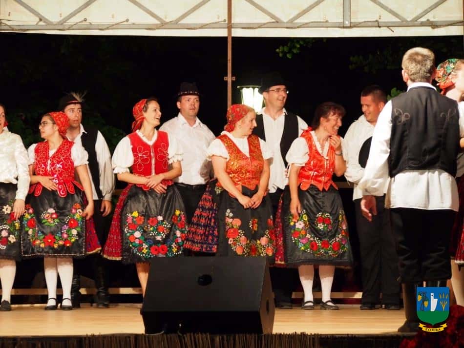 2015. Falunap