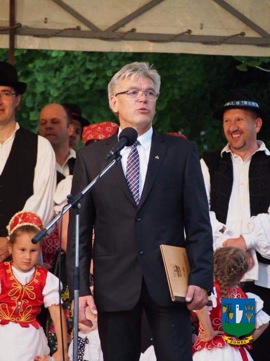 2015. Falunap