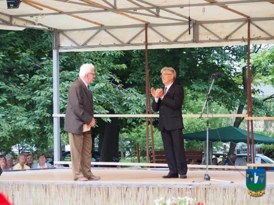 2015. Falunap