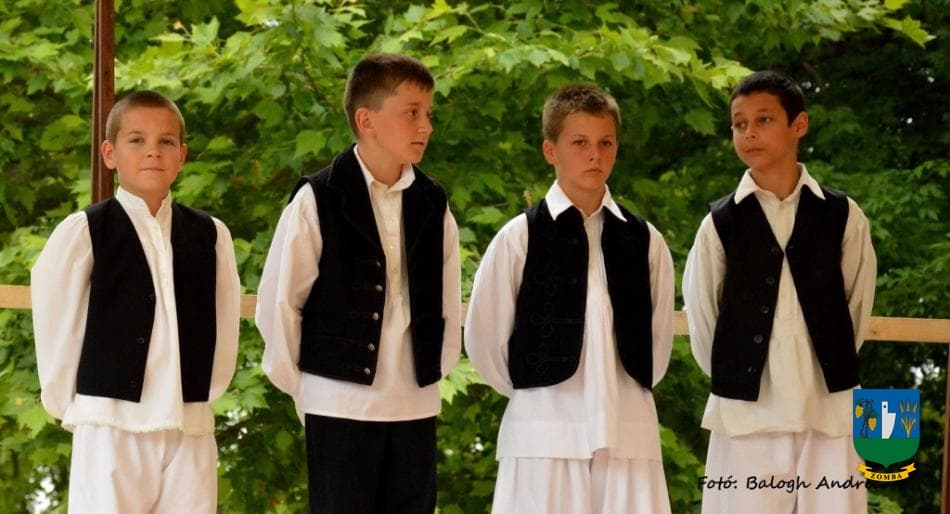 2015. Falunap