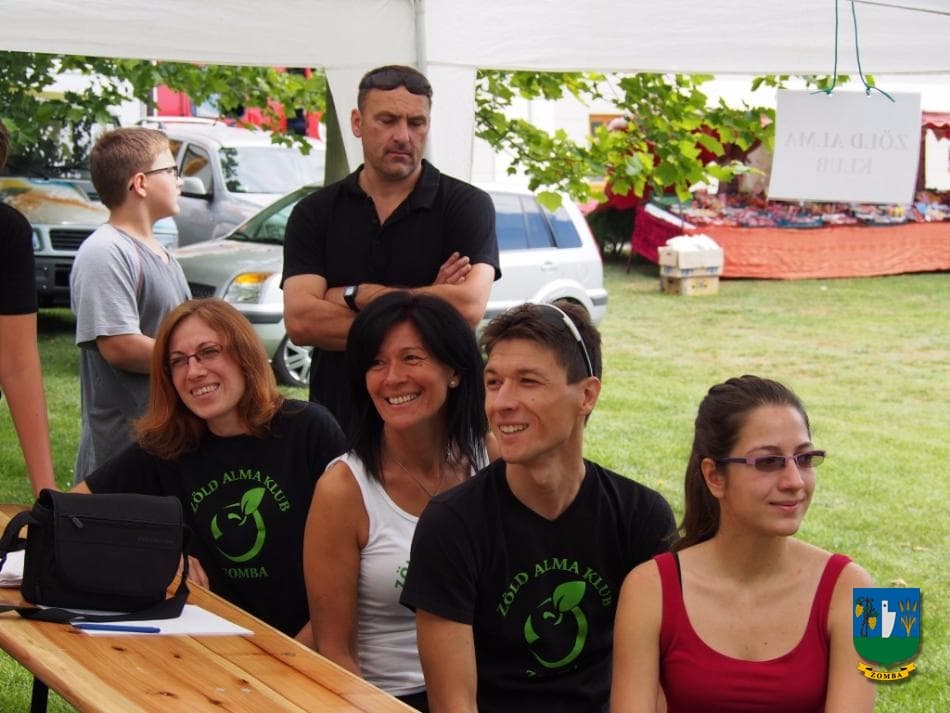 2015. Falunap