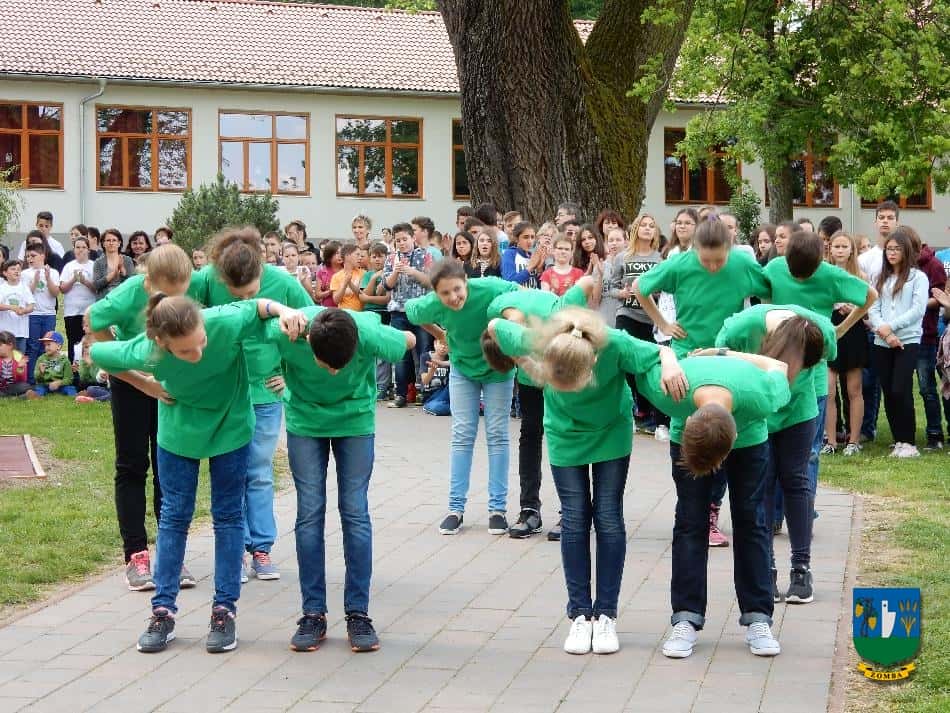 2016. május 6. Játszótér átadás