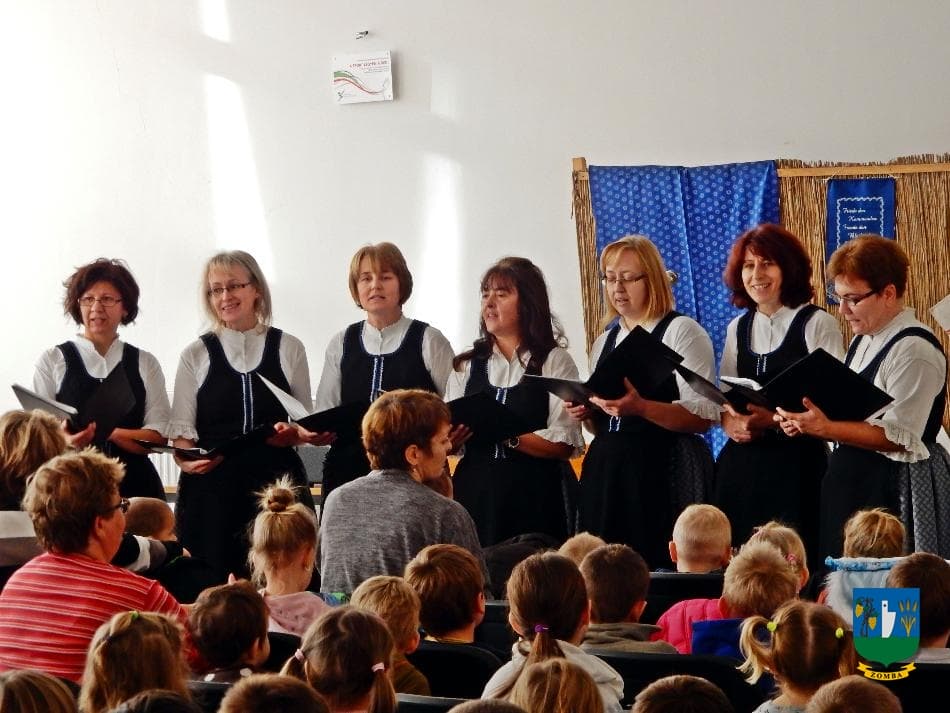 2016. november 9. Nemzetiségek és Kultúrák Hete, Márton Áron kiállítás