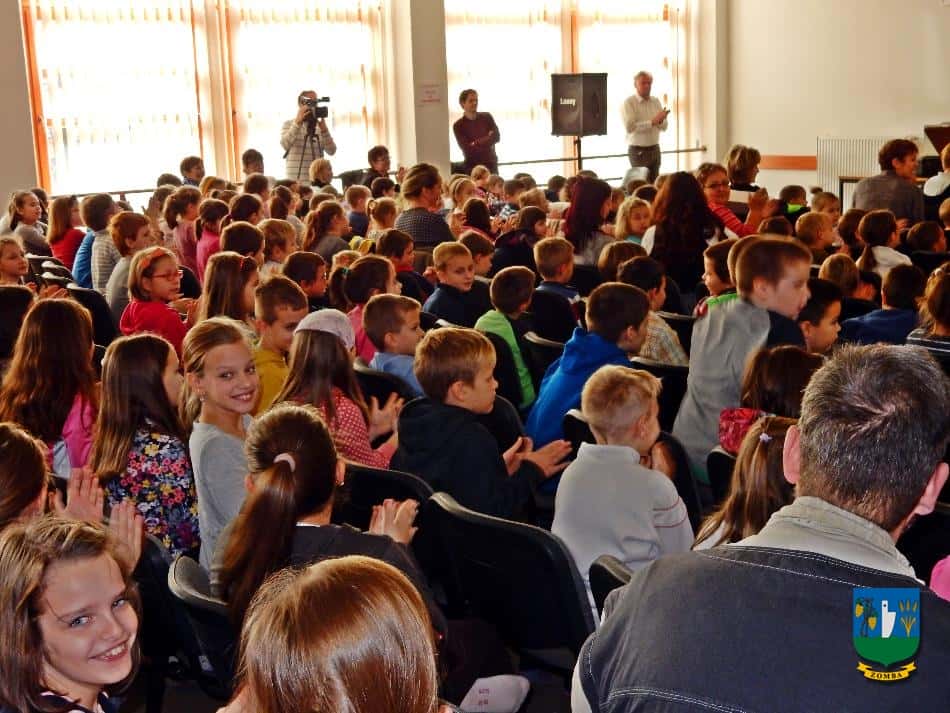 2016. november 9. Nemzetiségek és Kultúrák Hete, Márton Áron kiállítás