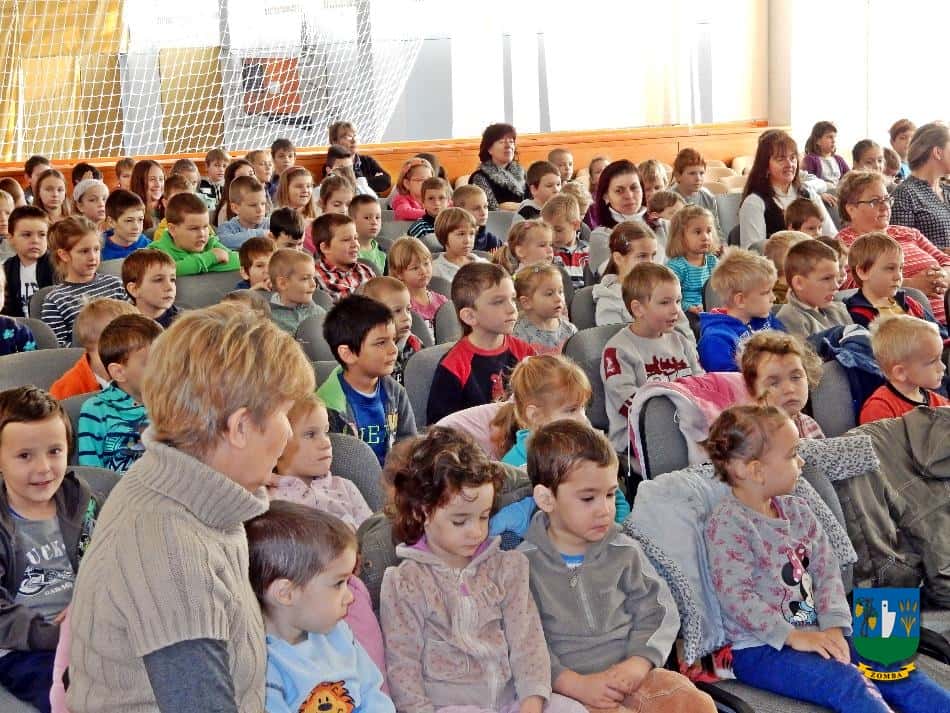 2016. november 9. Nemzetiségek és Kultúrák Hete, Márton Áron kiállítás