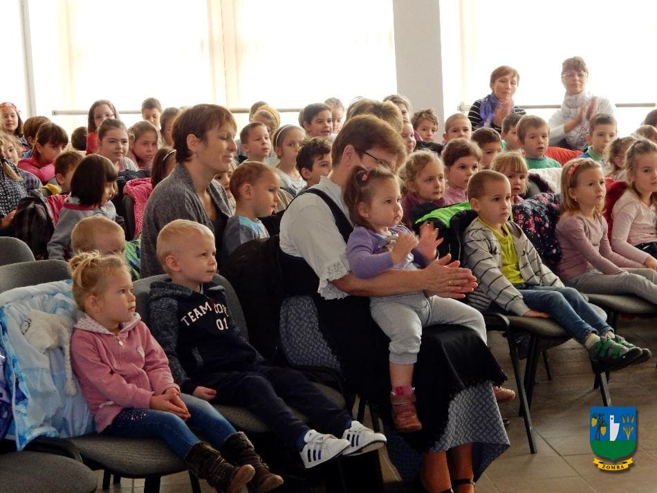 2016. november 9. Nemzetiségek és Kultúrák Hete, Márton Áron kiállítás