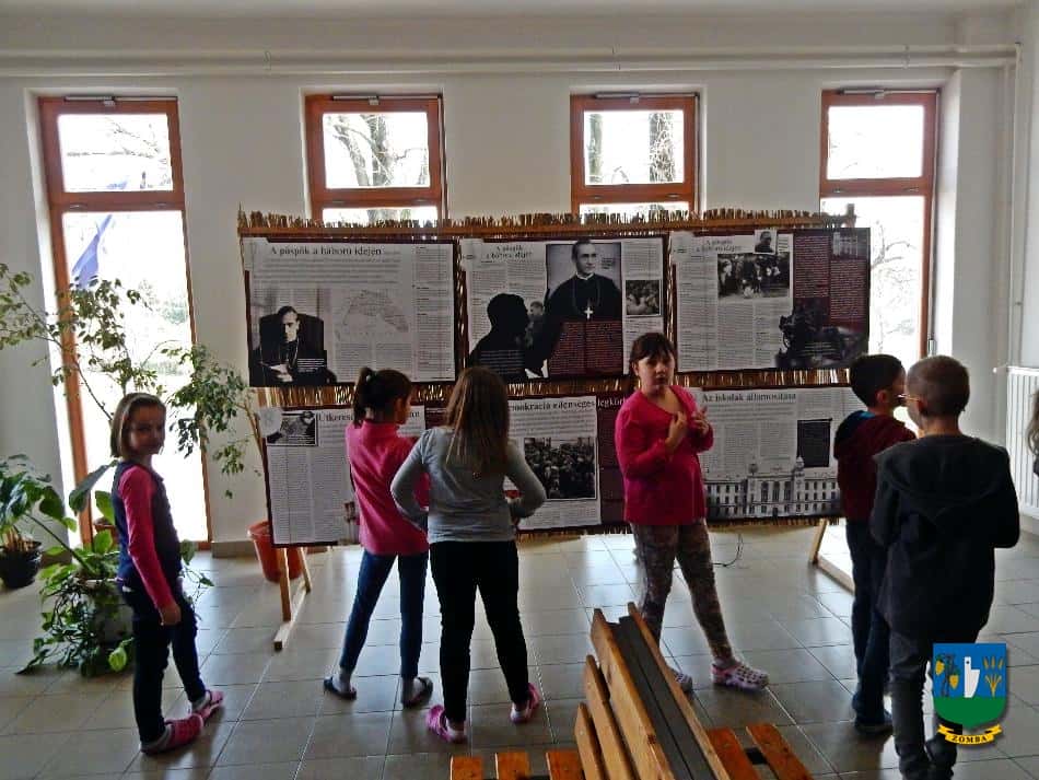 2016. november 9. Nemzetiségek és Kultúrák Hete, Márton Áron kiállítás