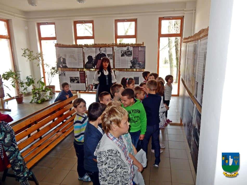 2016. november 9. Nemzetiségek és Kultúrák Hete, Márton Áron kiállítás