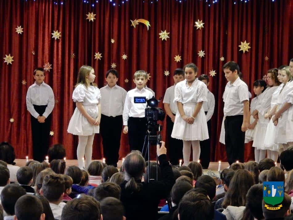 2015. december 18. Iskolás Karácsony