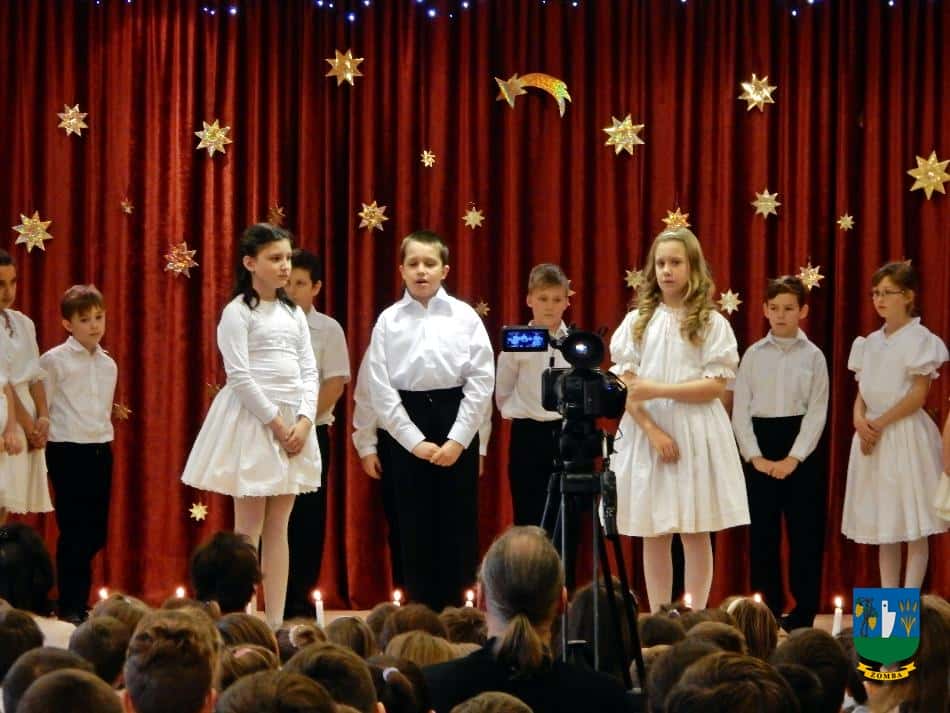 2015. december 18. Iskolás Karácsony
