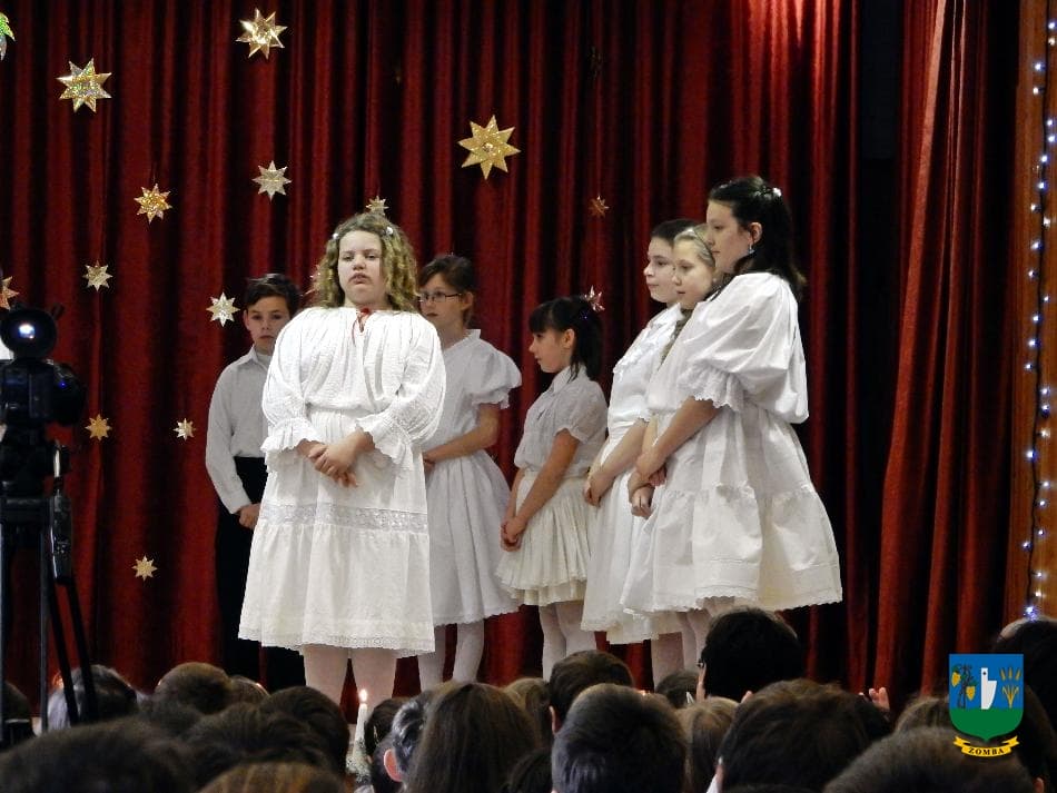 2015. december 18. Iskolás Karácsony