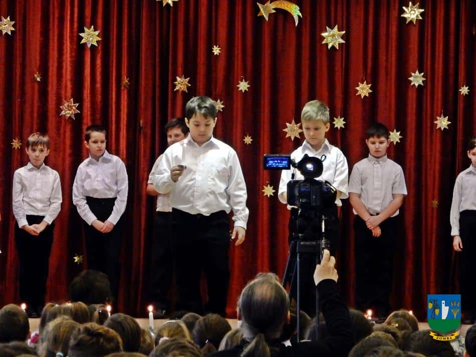 2015. december 18. Iskolás Karácsony