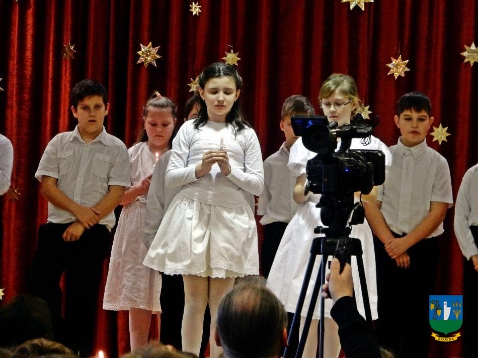 2015. december 18. Iskolás Karácsony