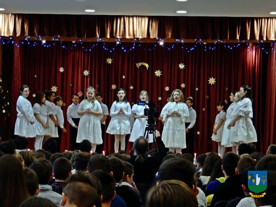 2015. december 18. Iskolás Karácsony