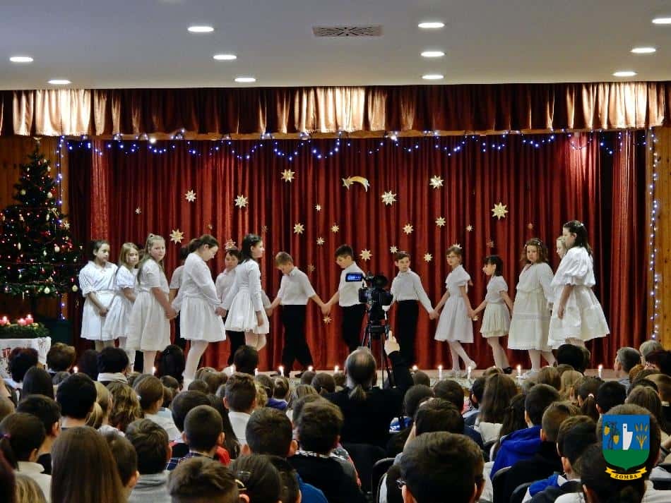 2015. december 18. Iskolás Karácsony