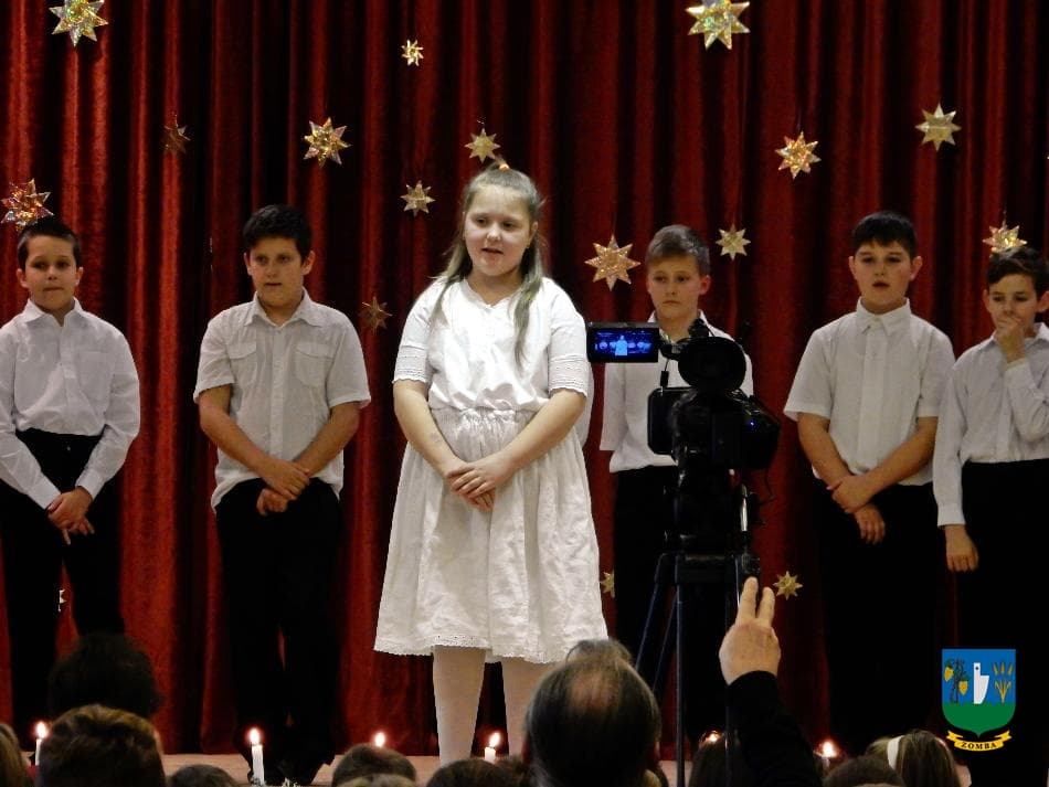 2015. december 18. Iskolás Karácsony