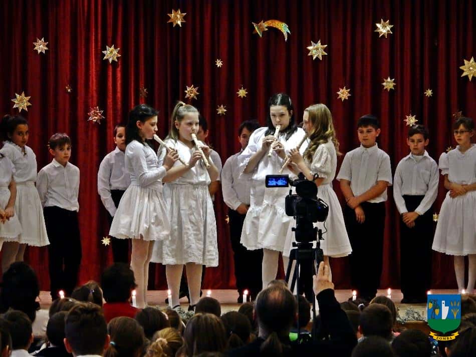 2015. december 18. Iskolás Karácsony