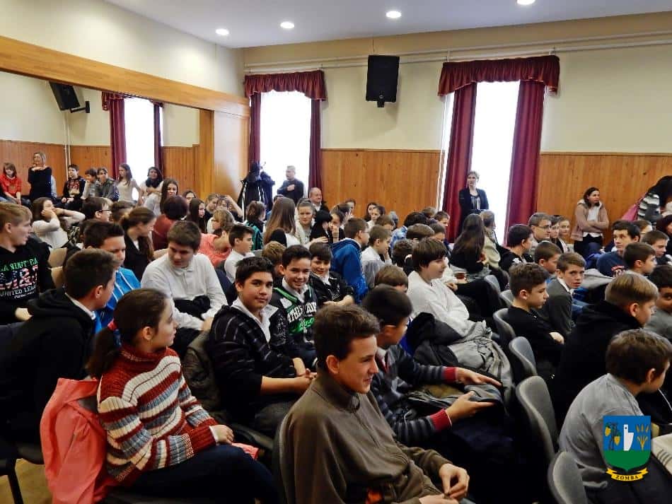 2015. december 18. Iskolás Karácsony
