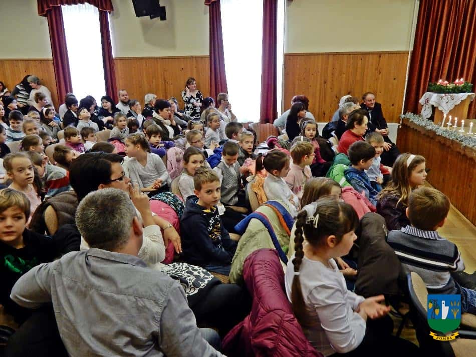 2015. december 18. Iskolás Karácsony