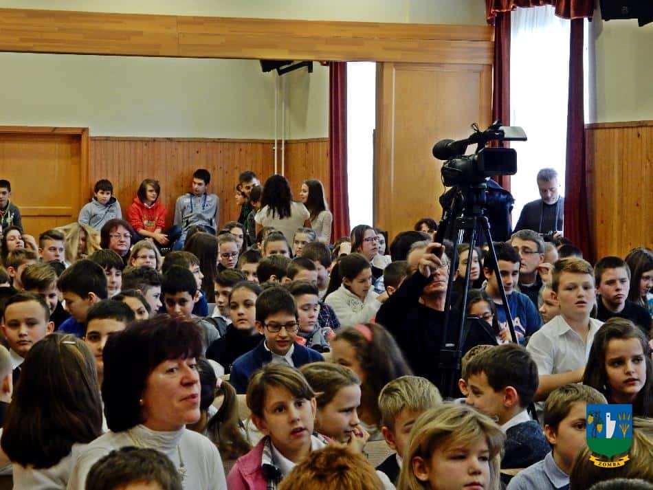 2015. december 18. Iskolás Karácsony