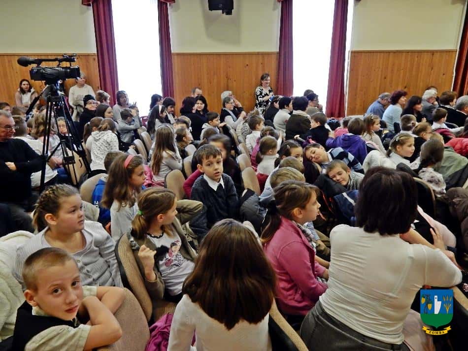 2015. december 18. Iskolás Karácsony