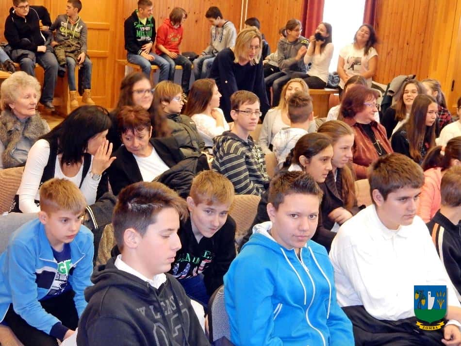 2015. december 18. Iskolás Karácsony
