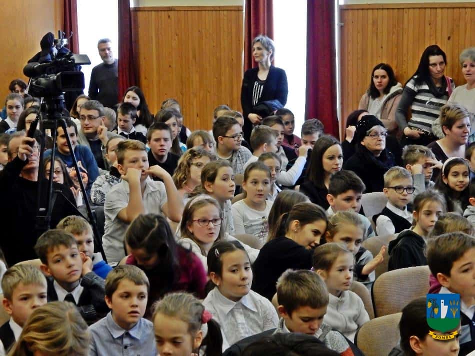 2015. december 18. Iskolás Karácsony