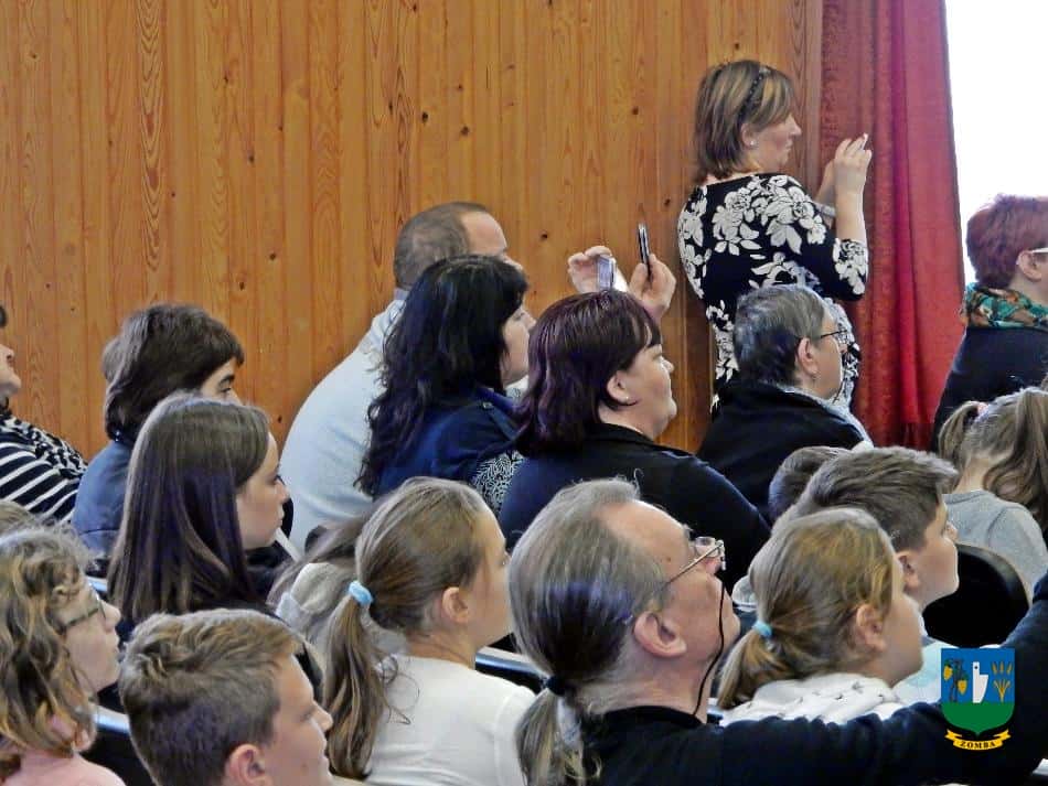 2015. december 18. Iskolás Karácsony