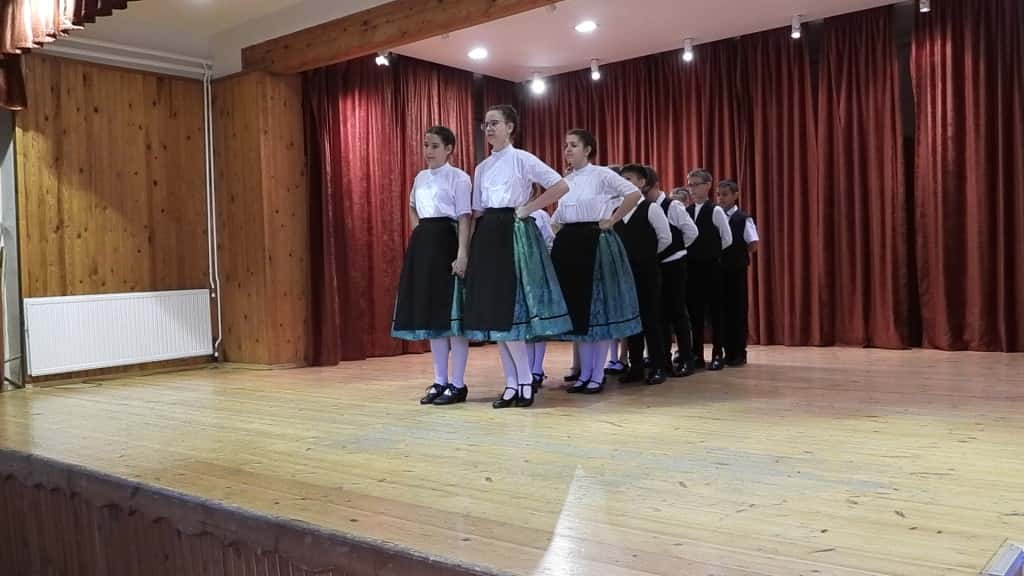 Trianoni műsor