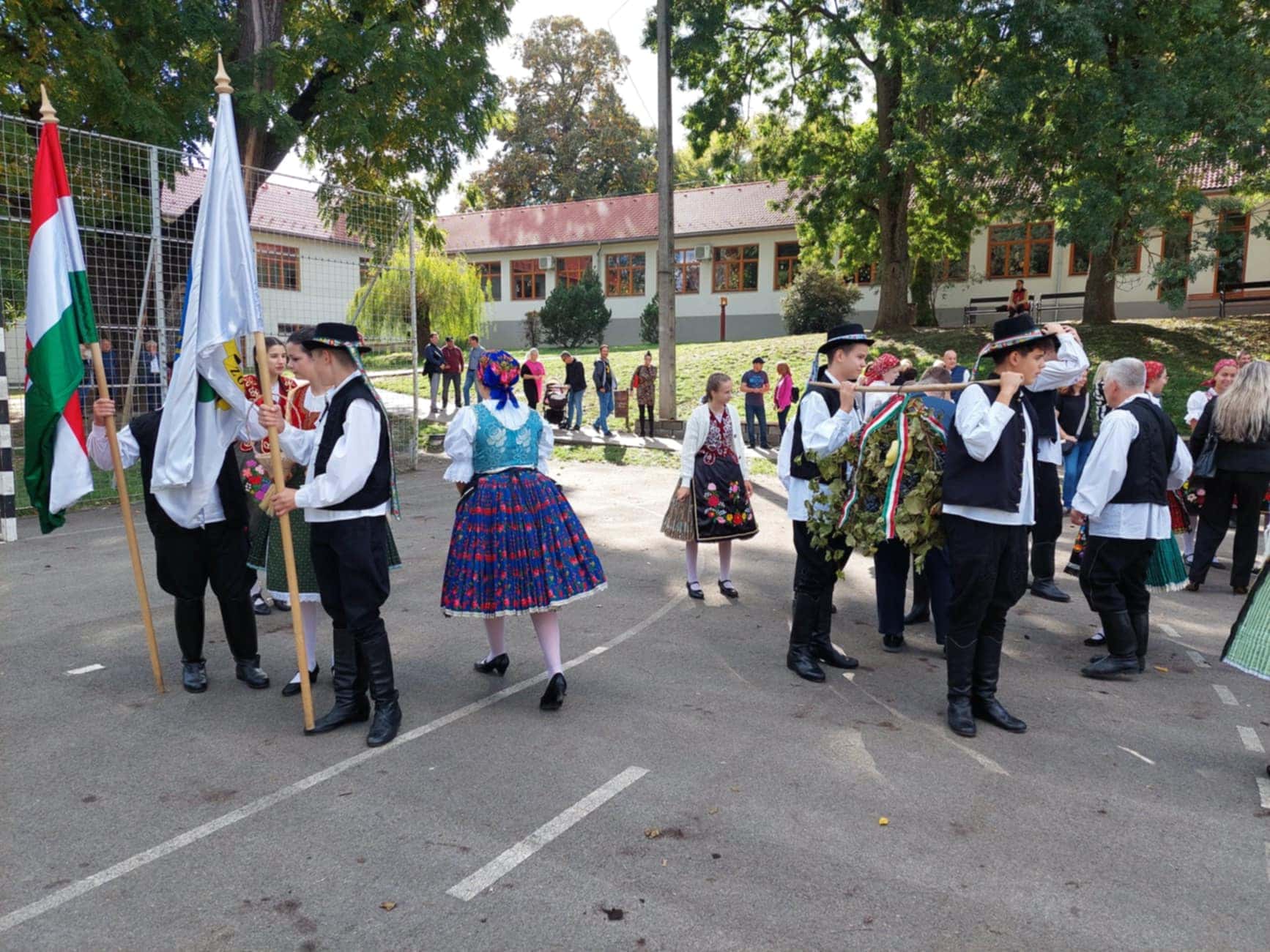 Szüreti felvonulás Zombán