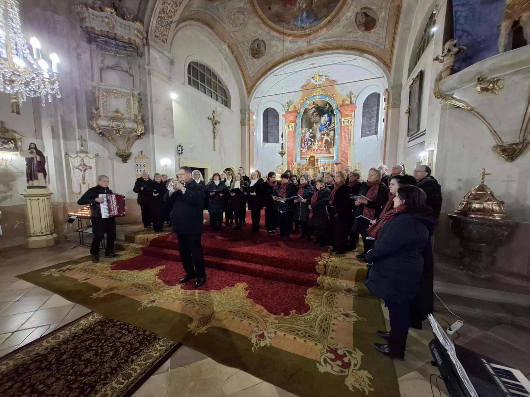 Adventi koncert a Zombai Katolikus Templomban